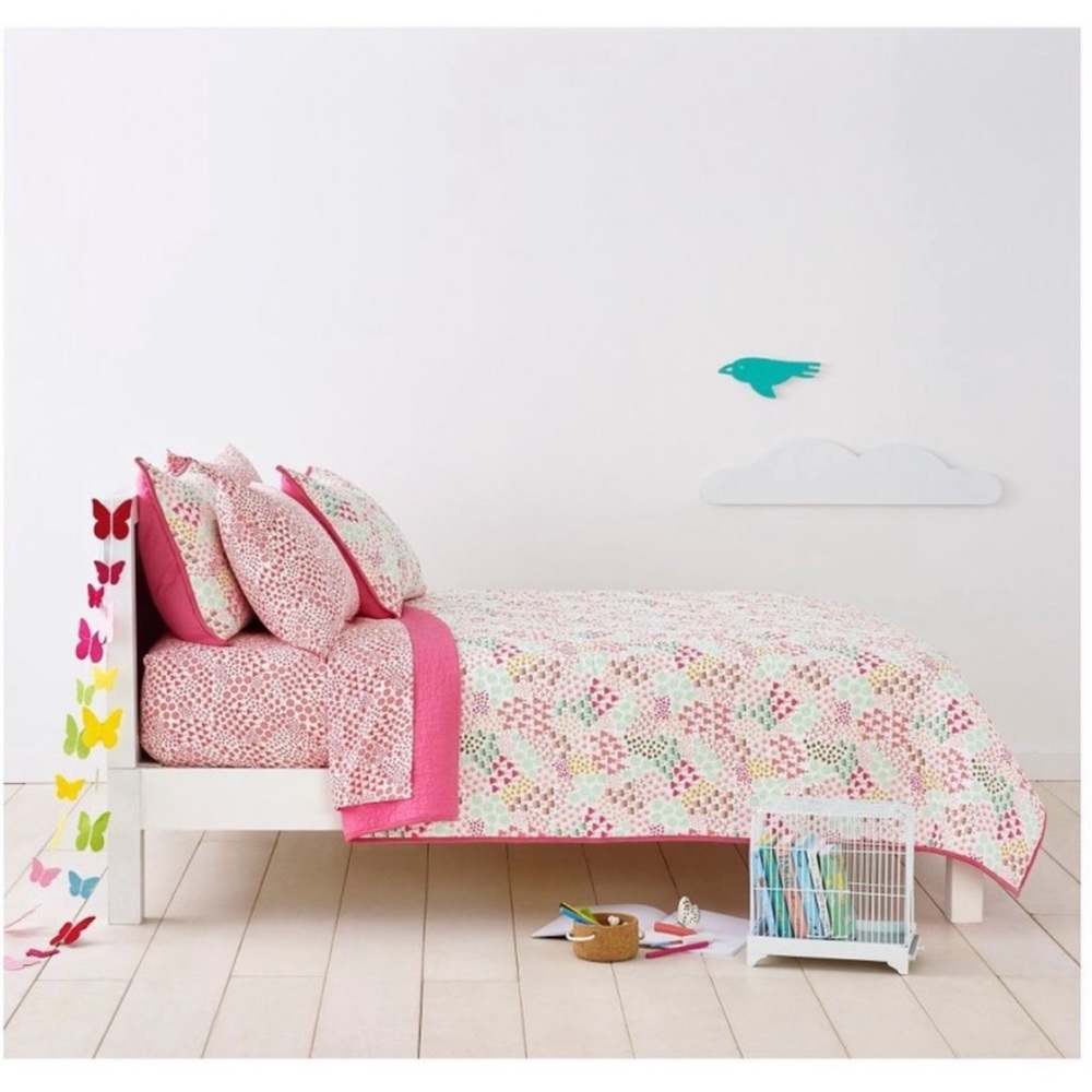 Pillowfort fetching florals Twin quilt/sham